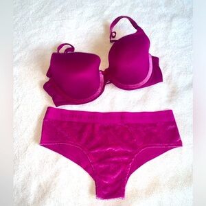 NWOT Victoria’s Secret Lingerie set!